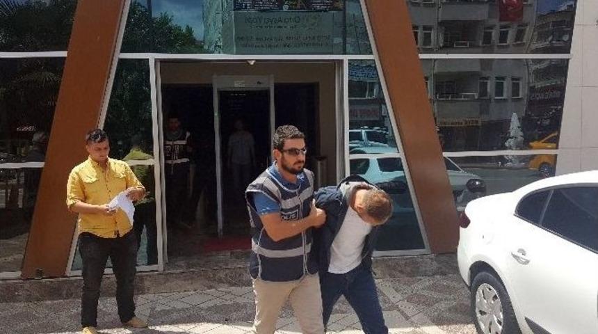 Polisten Telefon Dolandırıcılarına Su&ccedil;&uuml;st&uuml;