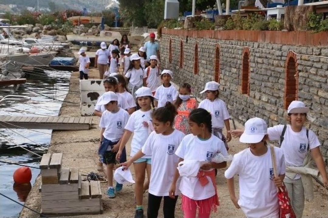 Denizden Kamyon Lastiği &Ccedil;ıktı