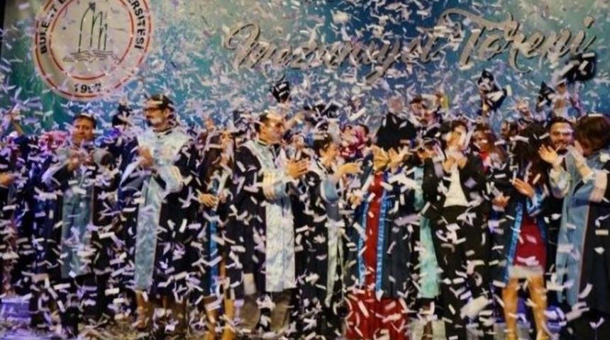 Zonguldak Sağlık Y&uuml;ksekokulu Mezunları Kep Attı