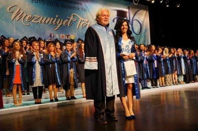 Zonguldak Sağlık Yüksekokulu Mezunları Kep Attı