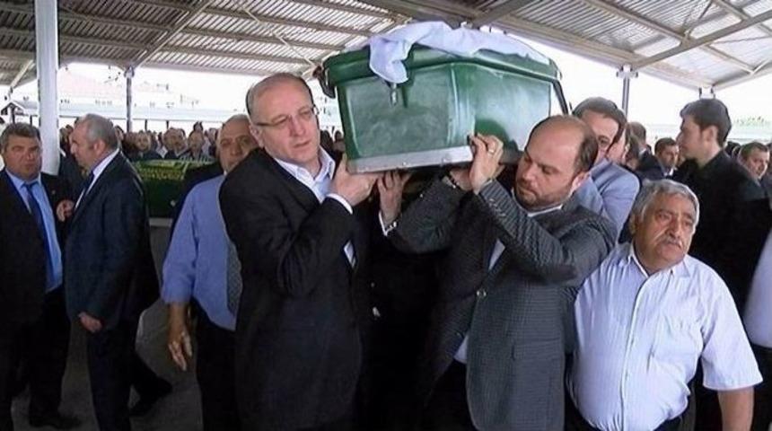 Milletvekili Nejat Ko&ccedil;er&rsquo;in Kayınvalidesi Dualarla Defnedildi