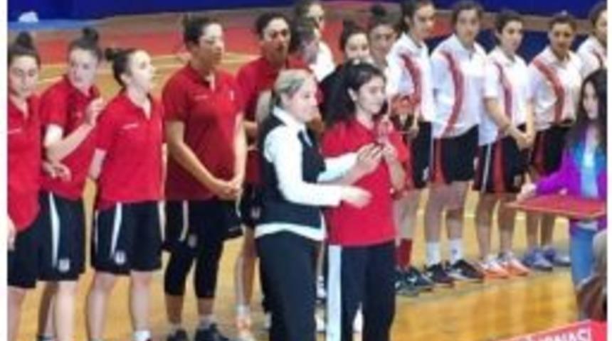 Burhaniye Belediye Spor Kastamonu&rsquo;dan Asist Krali&ccedil;eliği İle D&ouml;nd&uuml;