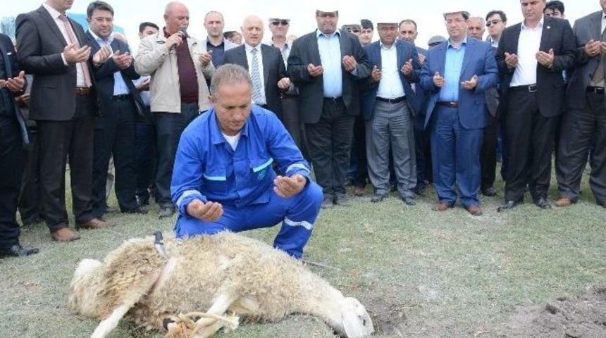 Aksaray Belediyesi Kanalizasyon Temel Atma T&ouml;renini Ger&ccedil;ekleştirdi