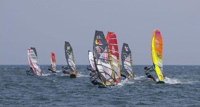 Lena Erdil D&uuml;nya Şampiyonluğu İ&ccedil;in İlk Adımı Attı 1