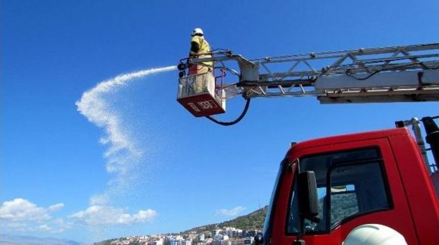 &Ccedil;eşme Marina&rsquo;da Yangın Tatbikatı