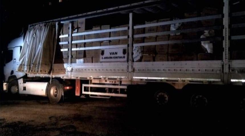 Van&rsquo;da Beş Milyon Tl Değerinde G&uuml;mr&uuml;k Ka&ccedil;ağı Sigara Ele Ge&ccedil;irildi