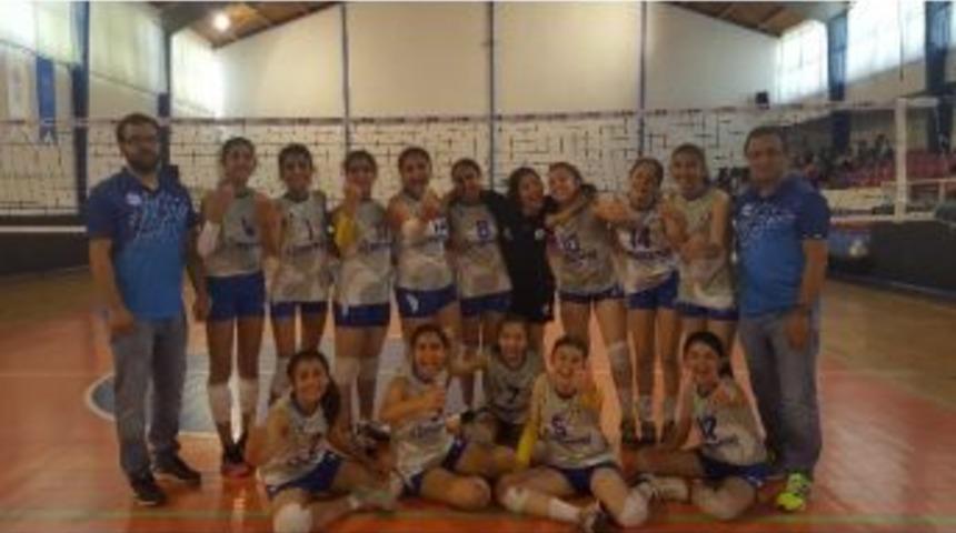 Merinosspor K&uuml;&ccedil;&uuml;k Kızlar Voleybol Takımı T&uuml;rkiye Finallerinde