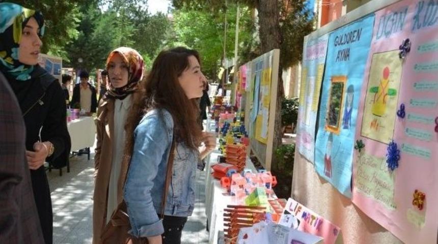 &Ouml;ğrencilerden A&ccedil;ık Hava Resim Sergisi