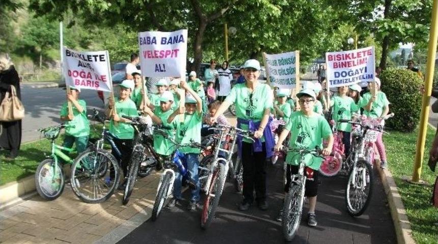 &Ccedil;evreci &Ouml;ğrenciler Temiz Hava İ&ccedil;in Pedal &Ccedil;evirdi