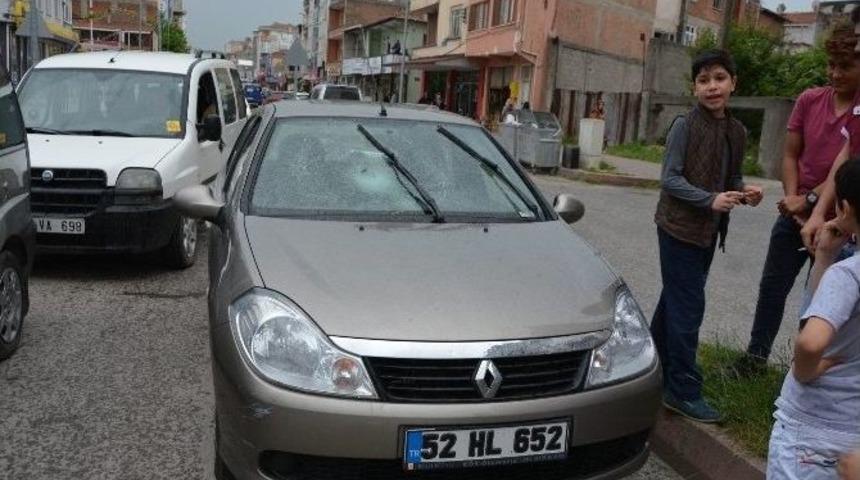 Otomobilin &Ccedil;arptığı Bisikletli &Ccedil;ocuk Yaralandı