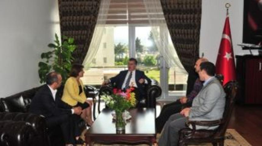 Osmaniye Tabip Odasının Yeni Y&ouml;netiminden Vali Al&rsquo;a Ziyaret