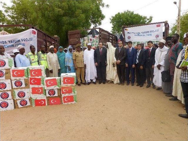 Tika&rsquo;dan Kamerun&rsquo;daki Sığınmacılara İnsani Yardım 1