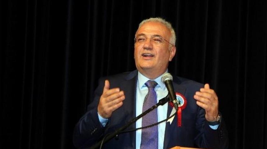 Ekonomi Eski Bakanı Mustafa Elitaş&rsquo;a &lsquo;yılın Ahisi&rsquo; &Ouml;d&uuml;l&uuml; Verildi