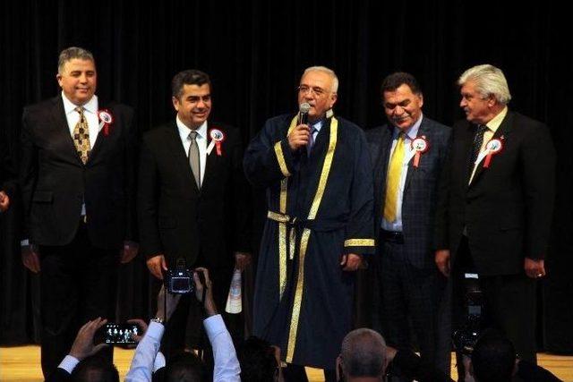 Ekonomi Eski Bakanı Mustafa Elitaş’a ‘yılın Ahisi’ Ödülü Verildi
