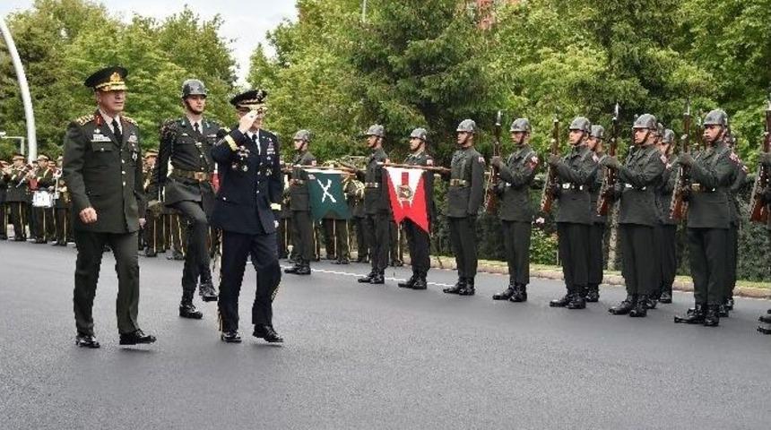 M&uuml;ttefik Harekat Komutanı Orgeneral Scaparrottı, Orgeneral Akar&rsquo;ı Ziyaret Etti