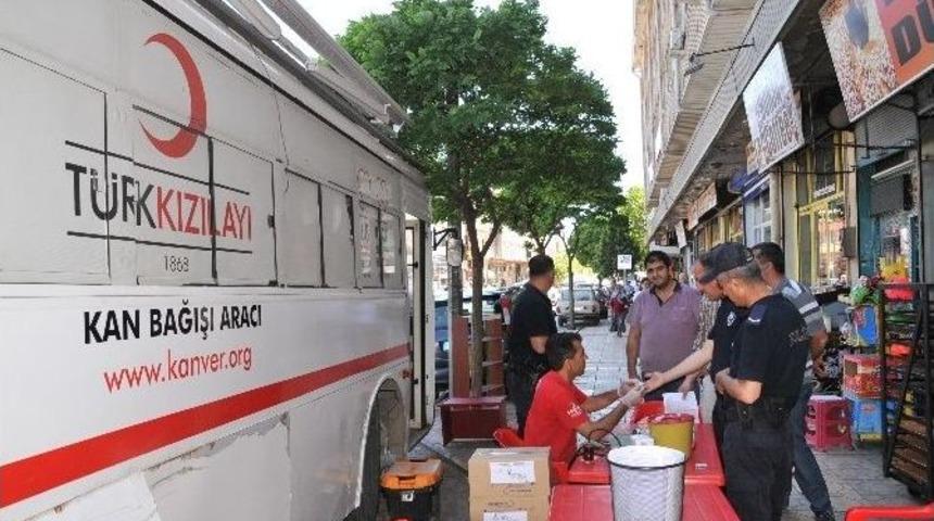 Gaziantep Denetimli Serbestlik Kurumu Personeli K&ouml;k H&uuml;crelerini Bağışladı
