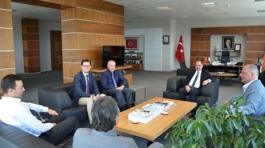 Kurtsan Makine&rsquo;den Nk&uuml; Rekt&ouml;r&uuml;ne Nezaket Ziyareti