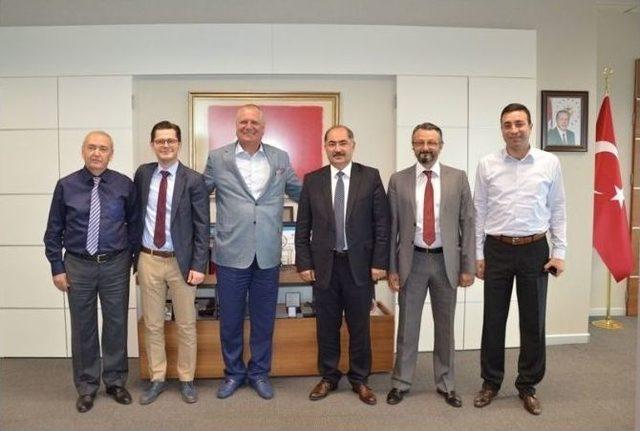 Kurtsan Makine&rsquo;den Nk&uuml; Rekt&ouml;r&uuml;ne Nezaket Ziyareti 1