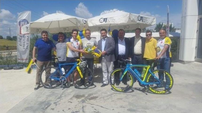 Fenerbah&ccedil;e&rsquo;nin &ldquo;1 Milyon &Uuml;ye İ&ccedil;in Pedalla&rdquo; Ekibi Tekirdağ&rsquo;da