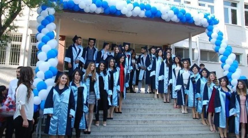 Ad&uuml; Aydın Sağlık Myo Mezunlarını Uğurladı