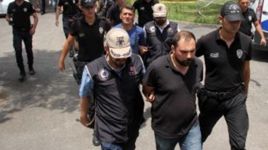 Ter&ouml;r Operasyonunda Yakalanan 12 Kişiden 10&rsquo;u Tutuklandı