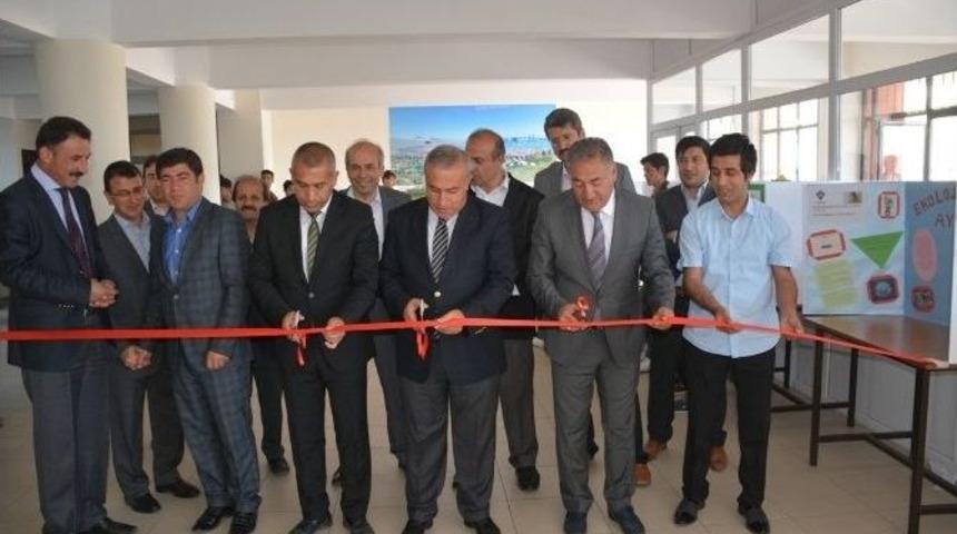 Tatvan&rsquo;da T&uuml;bitak Bilim Fuarı D&uuml;zenlendi