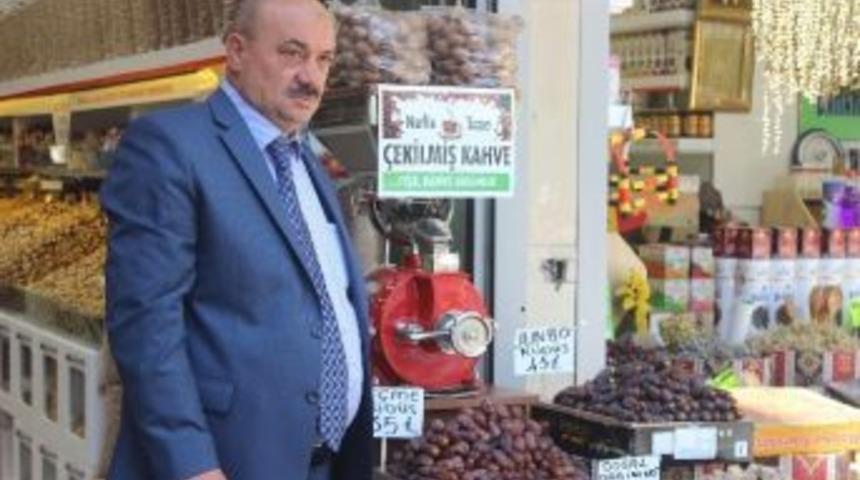 Hurma Ramazan &Ouml;ncesinde Tezgahlarda Yerini Almaya Başladı