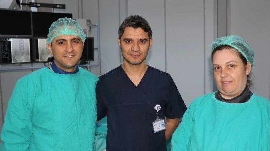 Kayseri Eğitim Ve Araştırma Hastanesi’nde İlk Kez Epiduroskopi Ameliyatı Gerçekleştirildi.