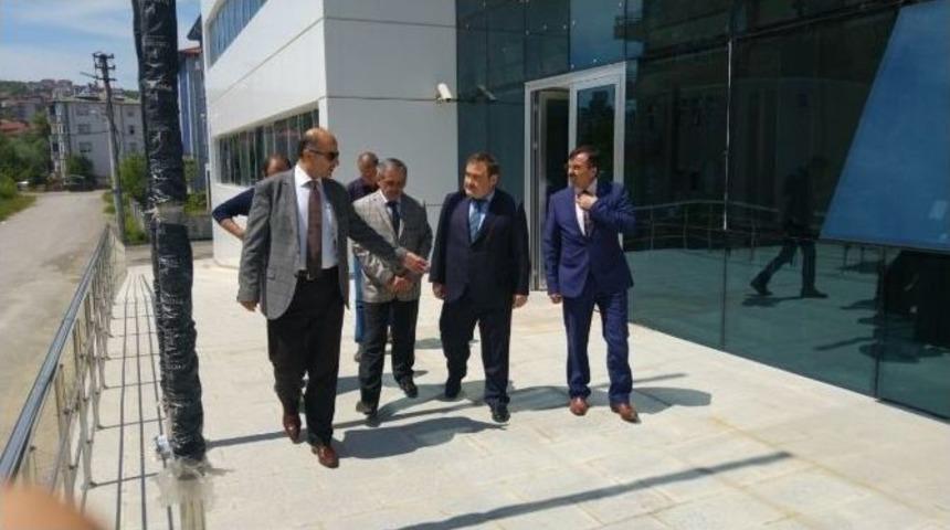 Vali Azizoğlu&rsquo;ndan Sgk Binasında İnceleme