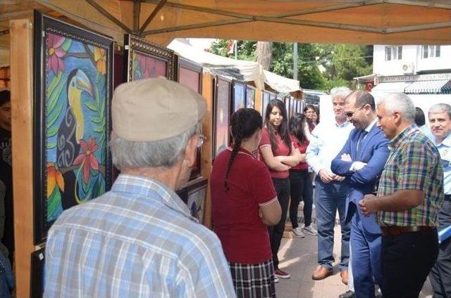Koçarlı’da Resim Ve Eski Oyuncaklar Sergisi Açıldı 1