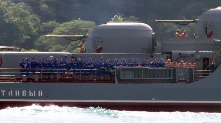 Bu Kez G&uuml;verteye Rus Kadın Askerleri &Ccedil;ıktı