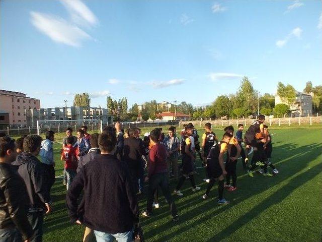 Malazgirt&rsquo;te Liseler Arası Futbol Turnuvası 2