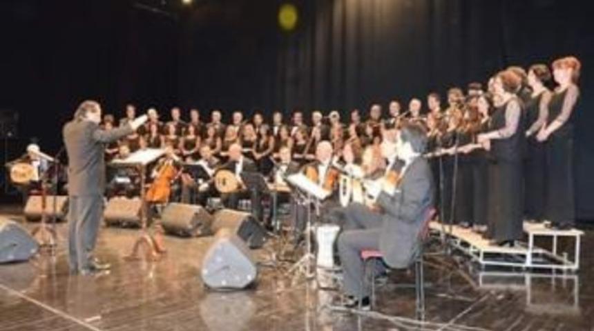 Odunpazarı Halk Eğitim Korosu&rsquo;ndan Sezon Sonu Konseri