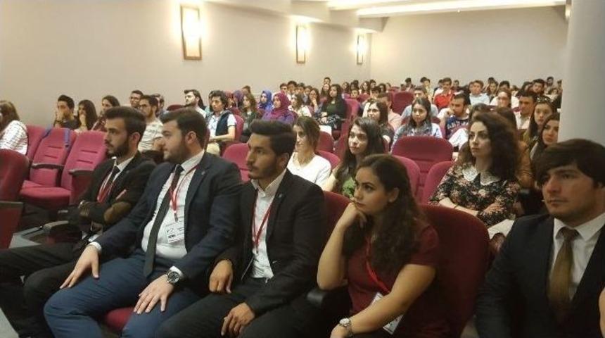 İtso Başkanı Anıl &Ouml;ğrencilerle Buluştu