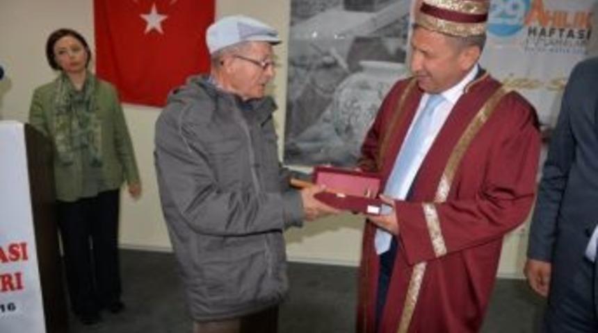 Vali Şerif Yılmaz: Ahilik K&uuml;lt&uuml;r&uuml;n&uuml; Yaşatmalıyız