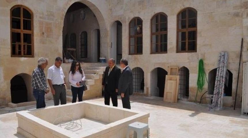 Vali Tapsız, İslambey Konağında İncelemelerde Bulundu