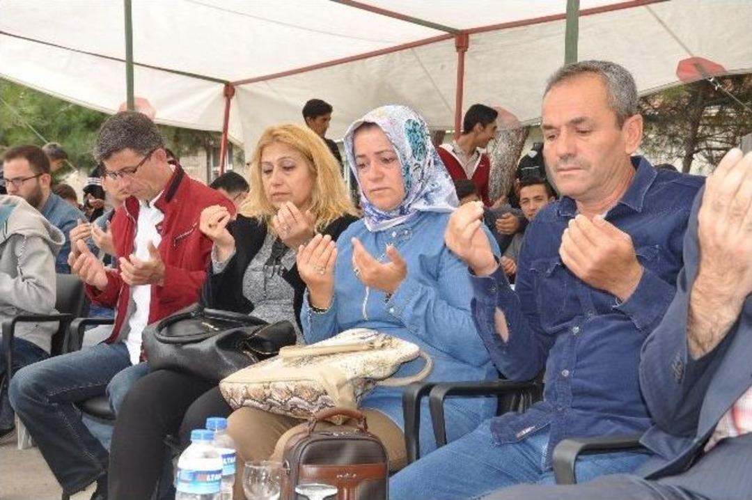End&uuml;stri Meslek Liseliler Mezun Şehitlerini Unutmadı