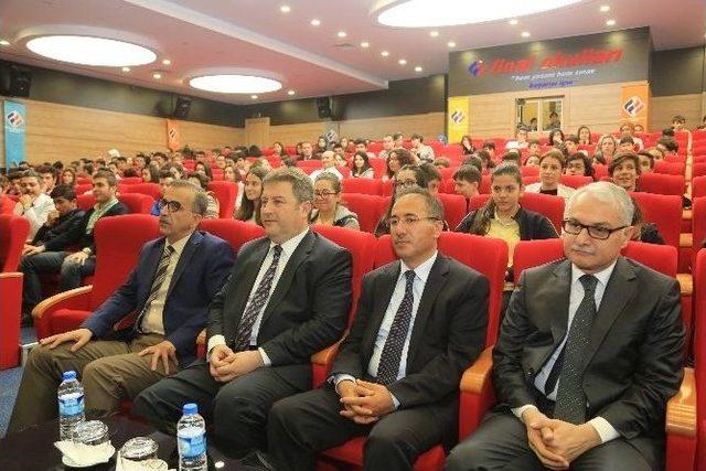 Talas&rsquo;ta Gen&ccedil;lere &Ccedil;anakkale Ruhu Projesi Final&rsquo;de 1