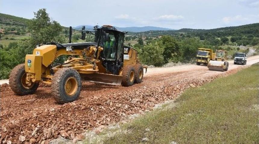 Dursunbey-bigadiç Yolunda Genişletme Çalışması