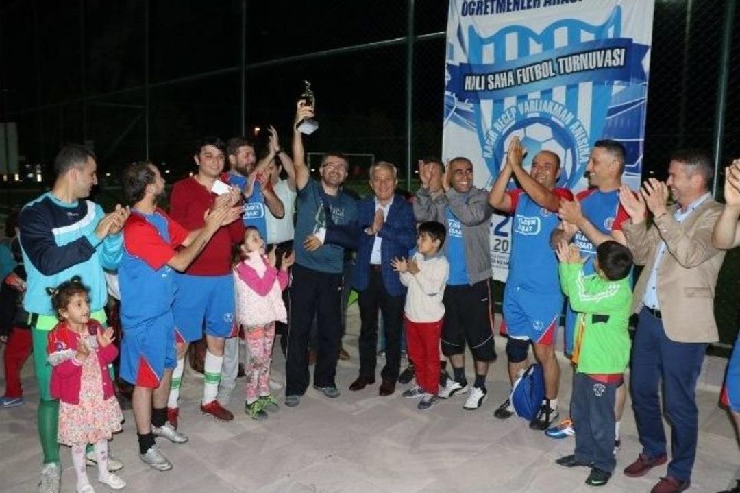 Şampiyonluk Kupasını Yaşar Coşkun&rsquo;un Elinden Aldılar