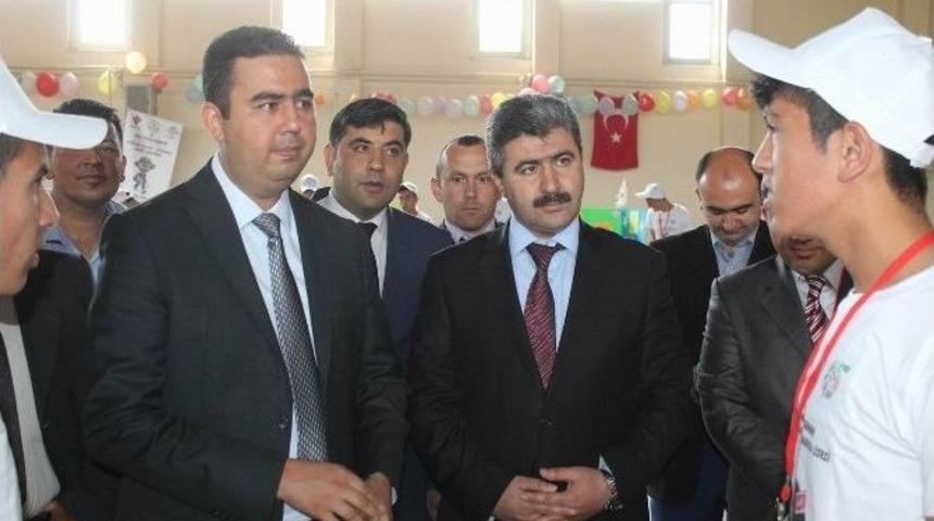 Gemerek’te Tubitak Bilim Fuarı Açıldı