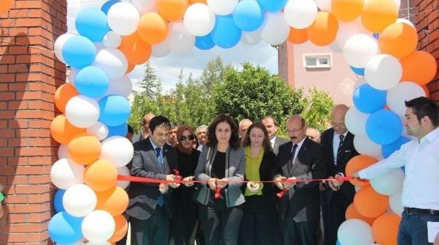 Fatih Gen&ccedil;lik Parkı T&ouml;renle A&ccedil;ıldı