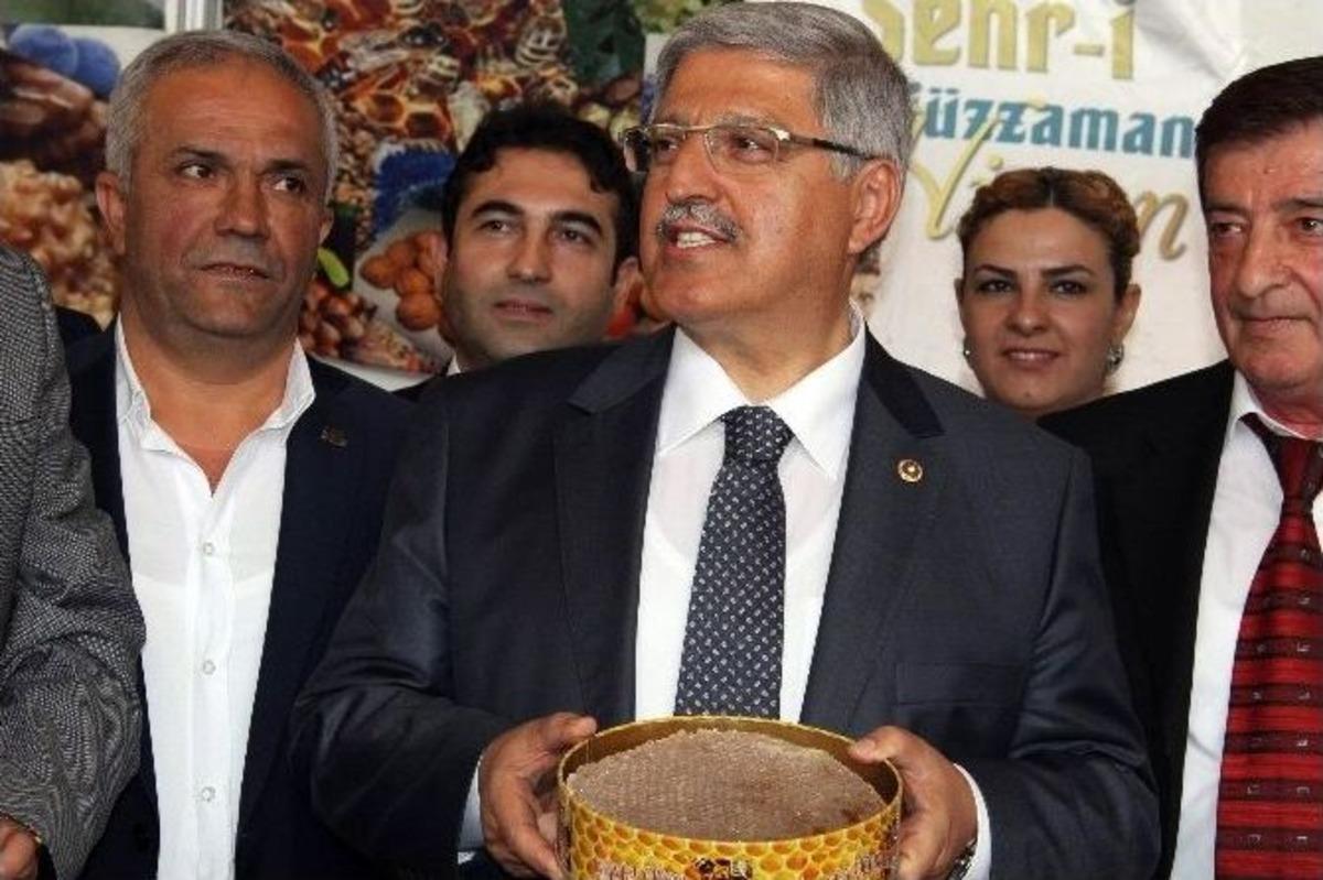 Bitlis Manisa&rsquo;da Tanıtıldı