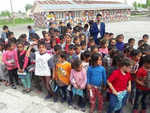 Muş&rsquo;ta &lsquo;sağlıklı Dişler Tatlı G&uuml;l&uuml;şler&rsquo; Projesi 1