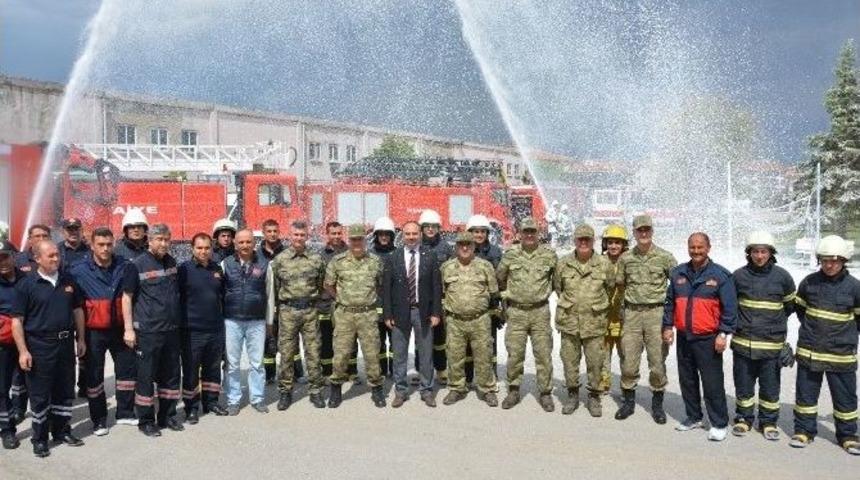Mehmet&ccedil;ik Ve İtfaiye Etlerinin Yaptığı Tatbikatı Ger&ccedil;eğini Aratmadı