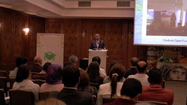 Gen&ccedil; &Ccedil;evreciler &Ouml;d&uuml;llerini Aldı 3