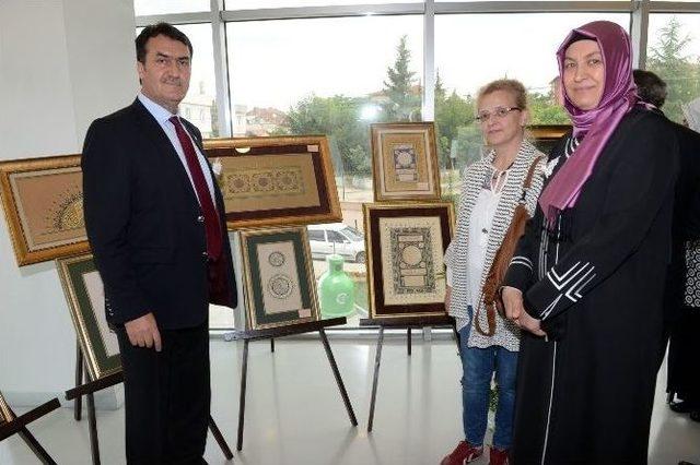 Osmek&rsquo;ten Yıl Sonu Sergisi 1