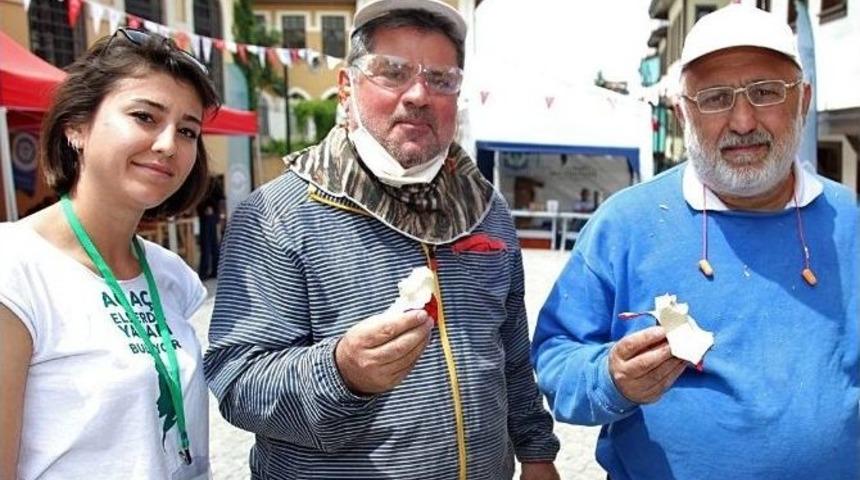 Ahşap Ustaları Helva Ve Simide Bayıldı