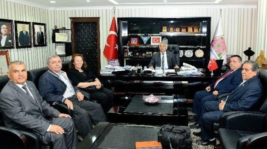 Başkan G&uuml;naydın&rsquo;dan Konut Hamlesi