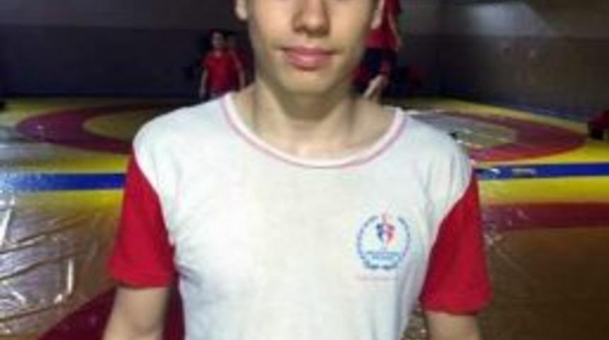 Milaslı G&uuml;reş&ccedil;i T&uuml;rkiye&rsquo;yi Temsil Edecek